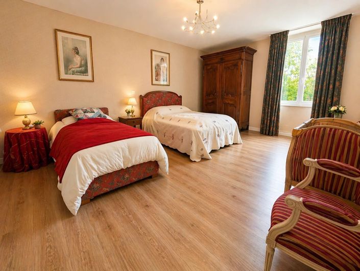 Image No.11-4 Bed House for sale