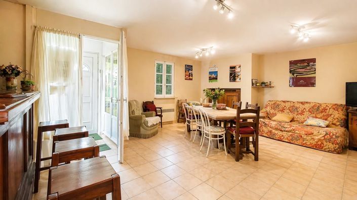Image No.15-4 Bed House for sale