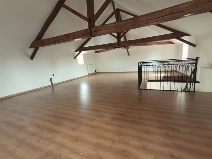 Image No.17-4 Bed House for sale