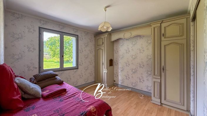 Image No.13-4 Bed House for sale