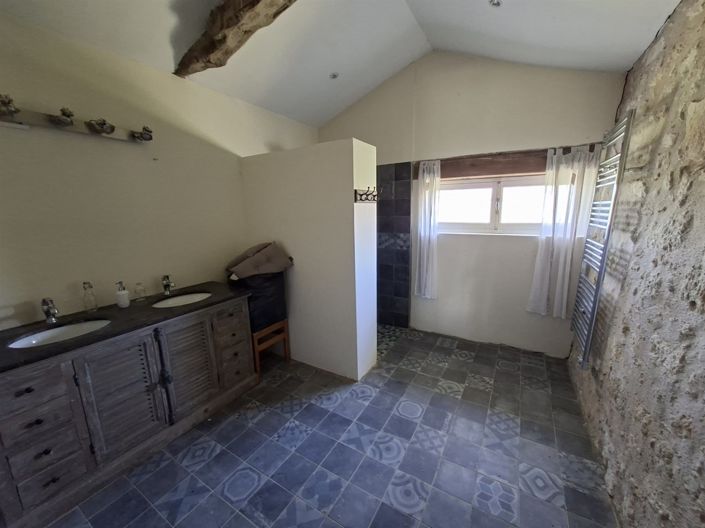 Image No.21-9 Bed House for sale