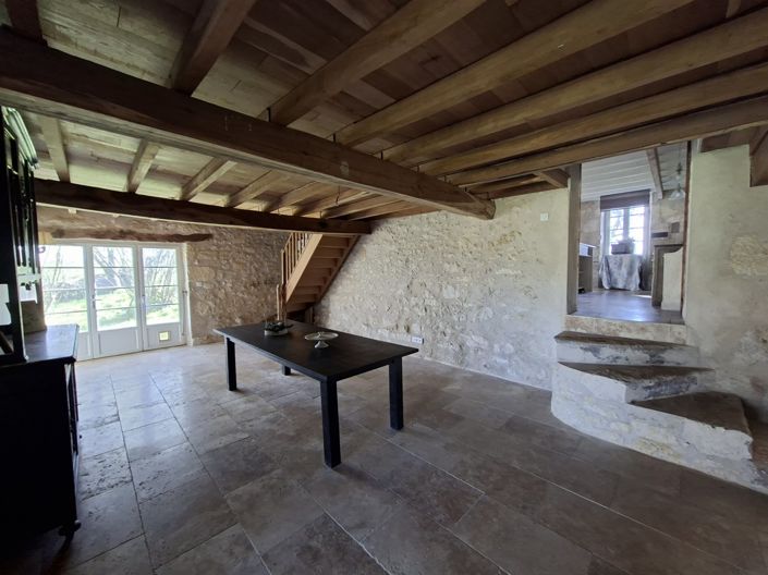 Image No.23-9 Bed House for sale