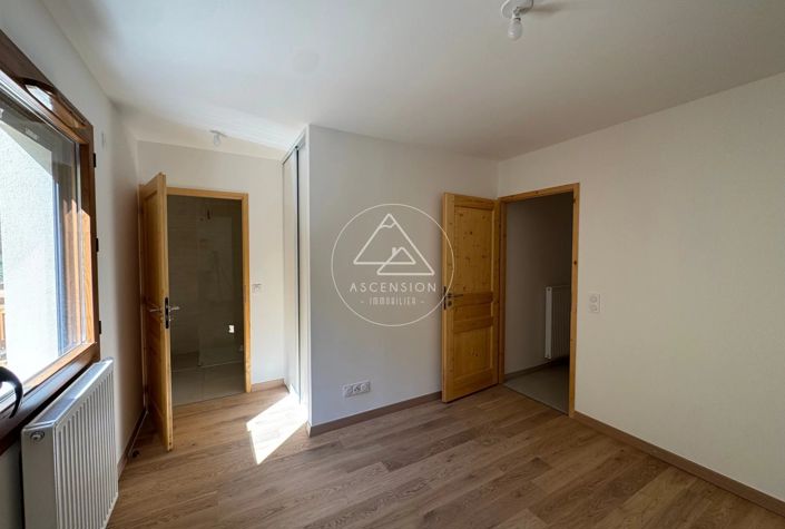 Image No.20-2 Bed Apartment for sale