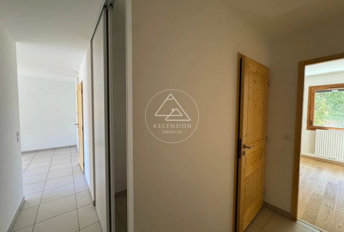 Image No.23-2 Bed Apartment for sale