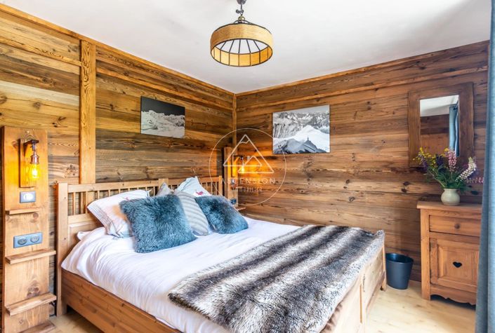 Image No.41-13 Bed House for sale
