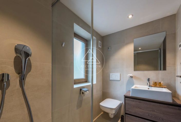 Image No.15-5 Bed Apartment for sale