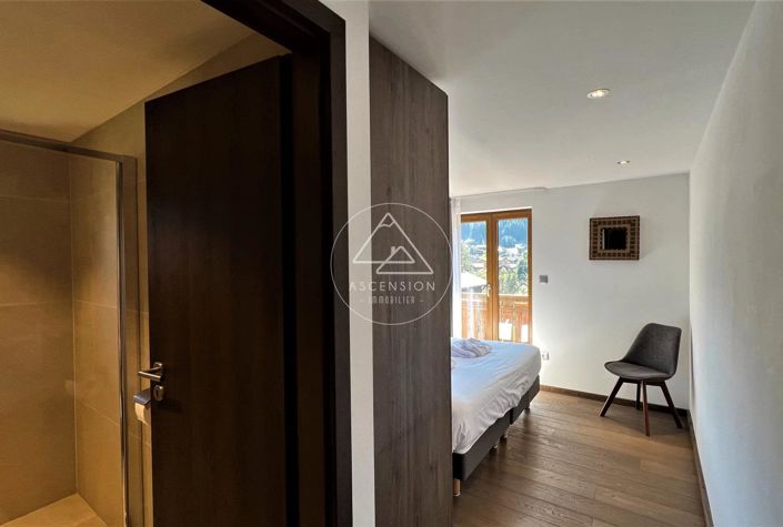 Image No.20-5 Bed Apartment for sale