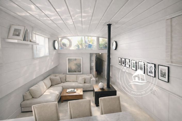 Image No.2-4 Bed House for sale