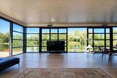 1 - Villeneuve-la-Guyard, House