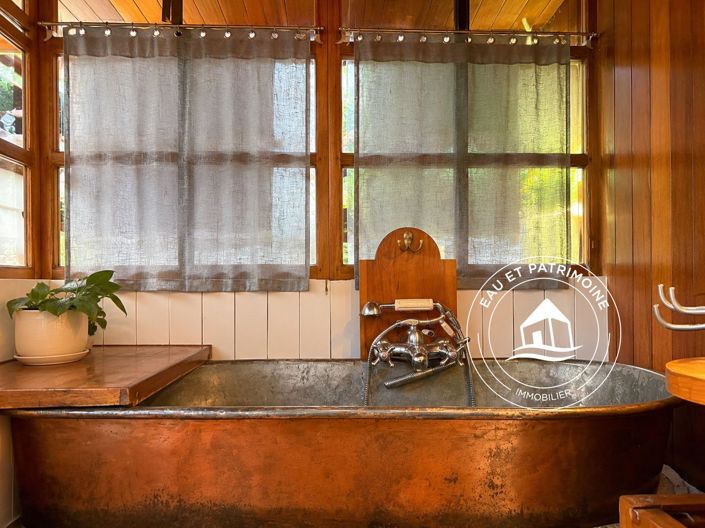 Image No.20-5 Bed House for sale