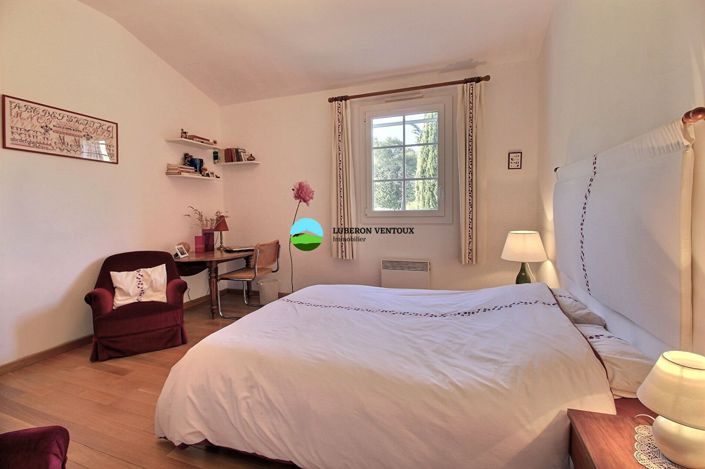 Image No.14-6 Bed House for sale