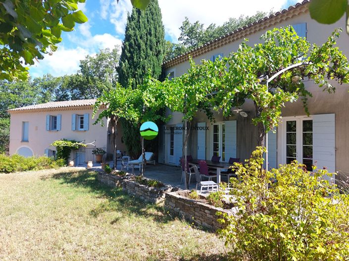 Image No.6-6 Bed House for sale