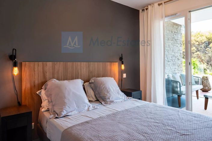 Image No.3-3 Bed House for sale