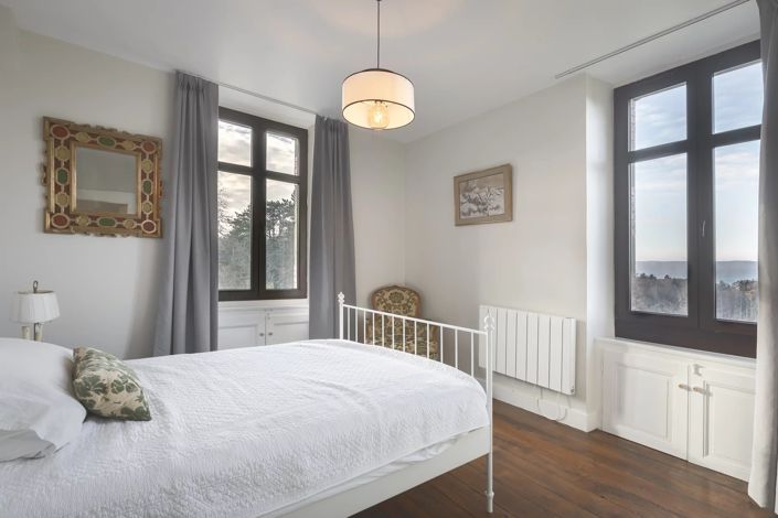 Image No.13-6 Bed Property for sale