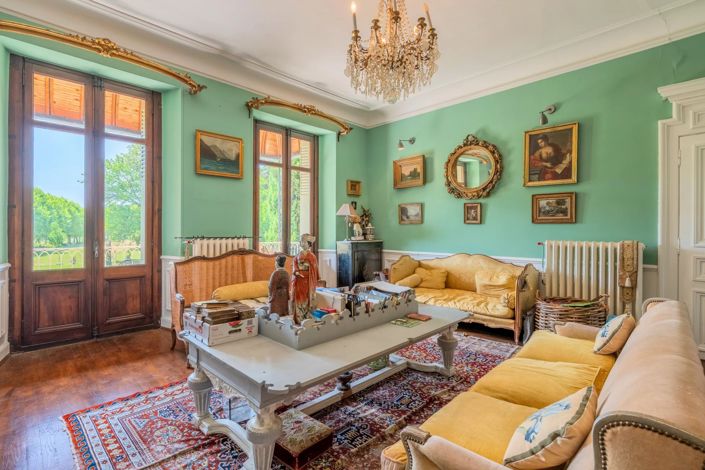 Image No.3-6 Bed Property for sale