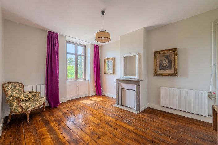 Image No.32-6 Bed Property for sale
