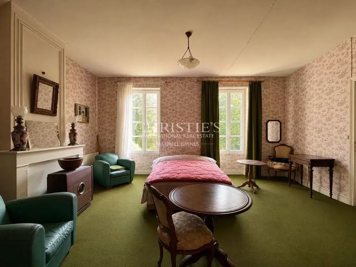 Image No.15-5 Bed House for sale