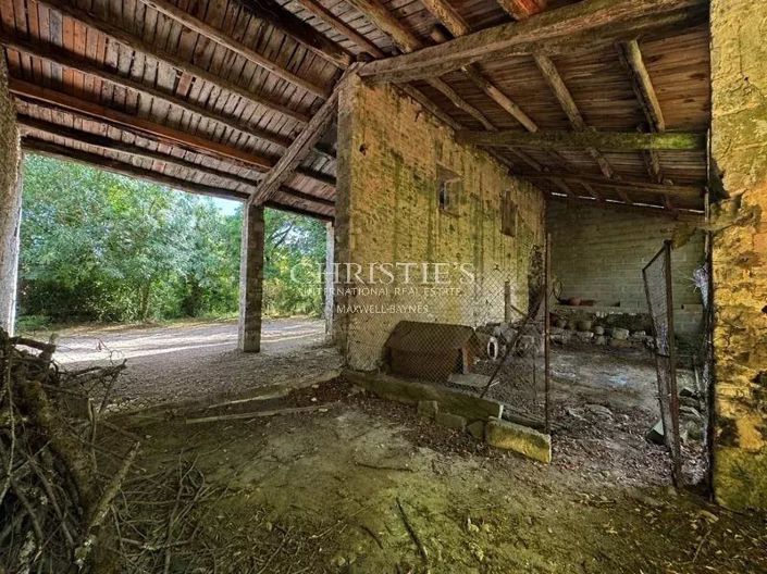 Image No.32-5 Bed House for sale