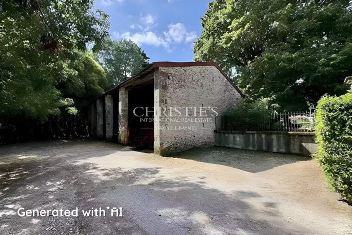 Image No.33-5 Bed House for sale