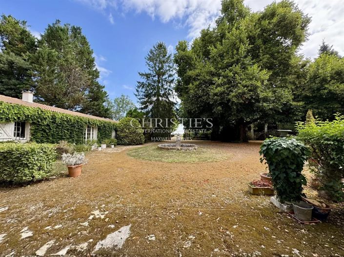 Image No.35-5 Bed House for sale