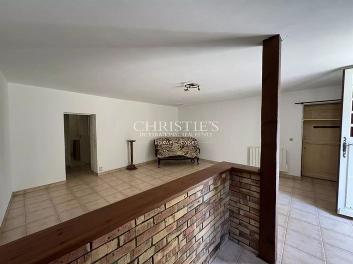 Image No.37-5 Bed House for sale