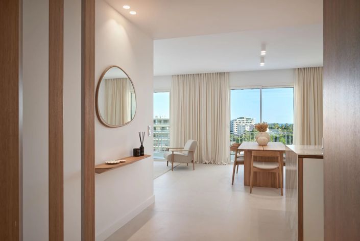 Image No.18-4 Bed Apartment for sale