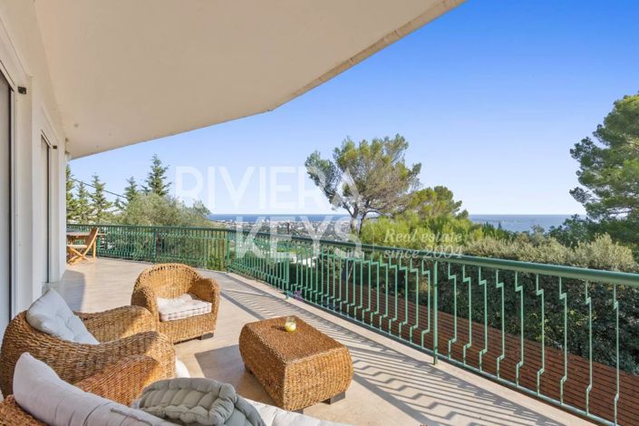 Image No.2-House for sale