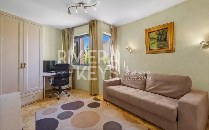 Image No.13-5 Bed House for sale