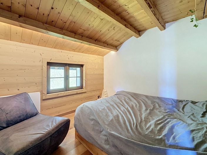 Image No.14-4 Bed House for sale