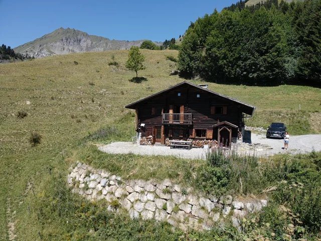 Image No.20-4 Bed House for sale