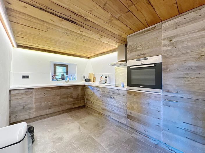Image No.8-4 Bed House for sale