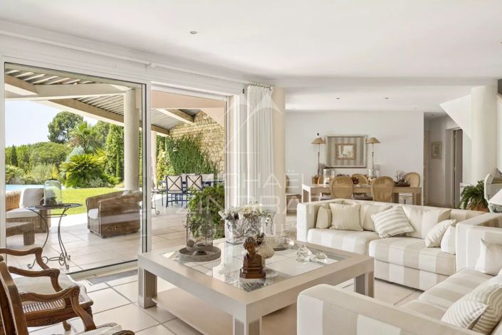 Image No.4-5 Bed House for sale