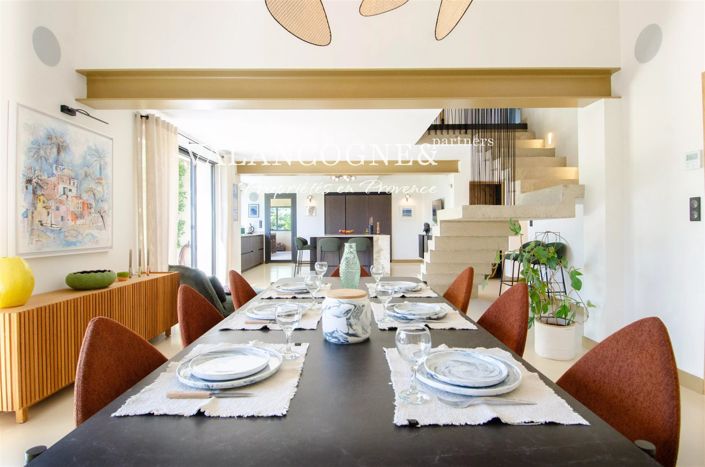 Image No.18-3 Bed House for sale
