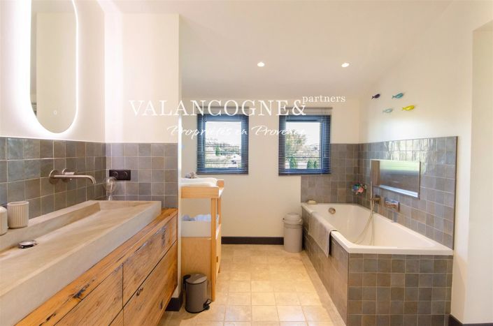 Image No.23-3 Bed House for sale