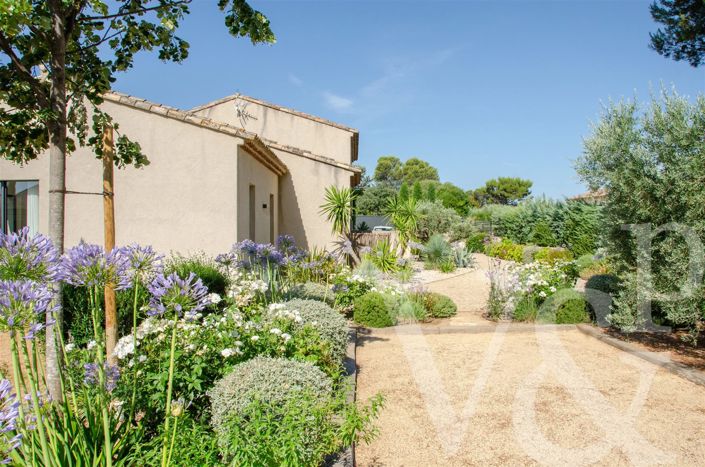 Image No.5-3 Bed House for sale