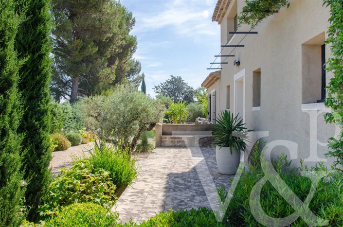 Image No.6-3 Bed House for sale