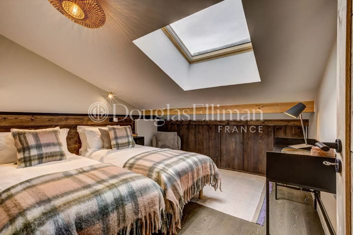 Image No.10-3 Bed Apartment for sale