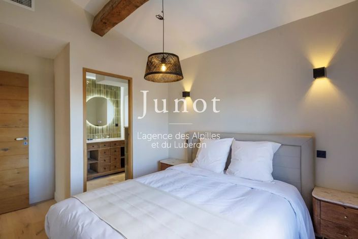 Image No.23-6 Bed House for sale