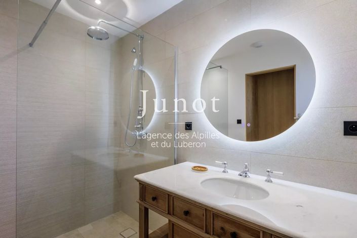 Image No.27-6 Bed House for sale