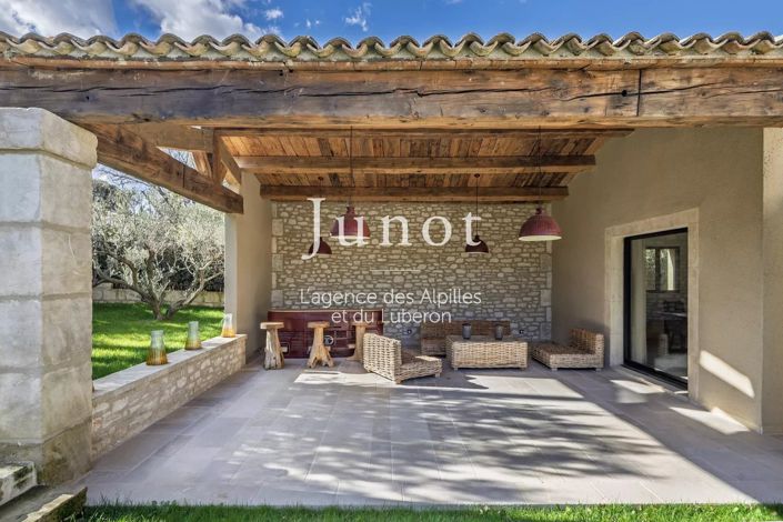 Image No.5-6 Bed House for sale