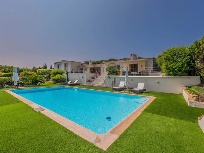 Image No.21-6 Bed House for sale