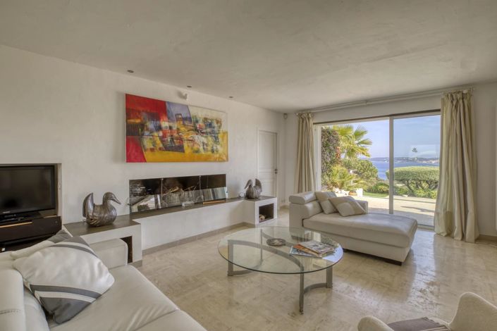 Image No.6-6 Bed House for sale
