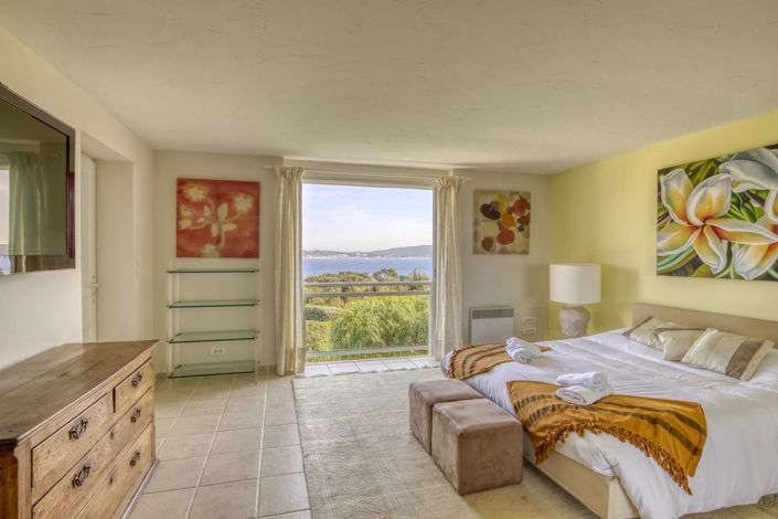 Image No.10-6 Bed House for sale