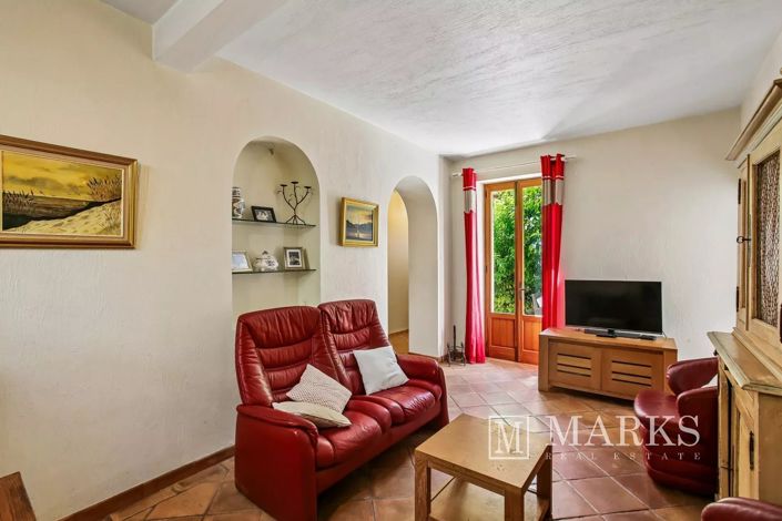 Image No.11-4 Bed House for sale
