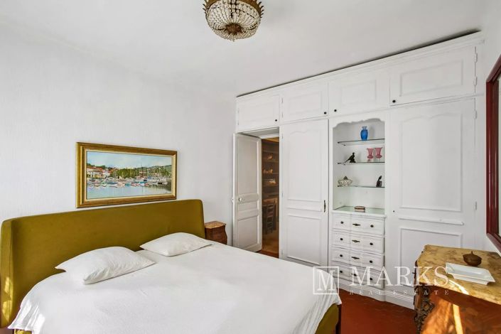 Image No.17-4 Bed House for sale