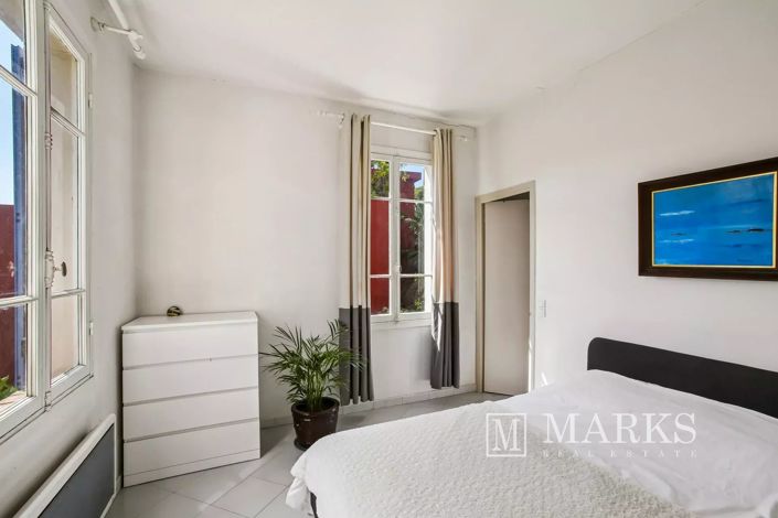 Image No.9-4 Bed House for sale