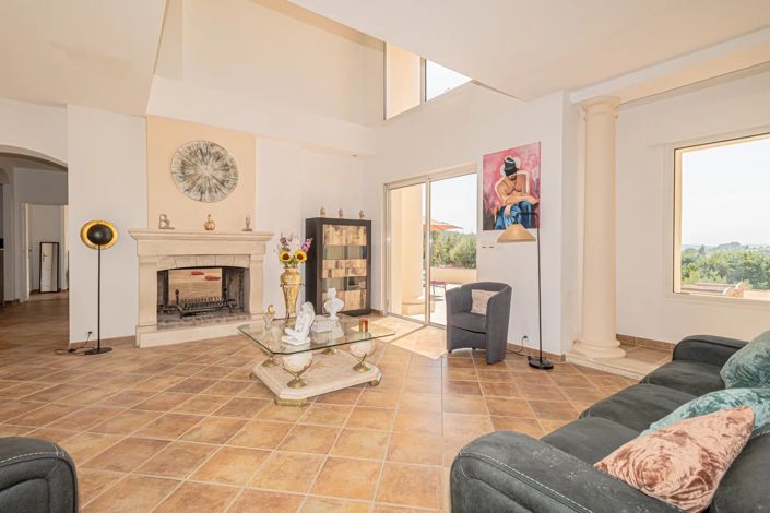 Image No.22-3 Bed House for sale
