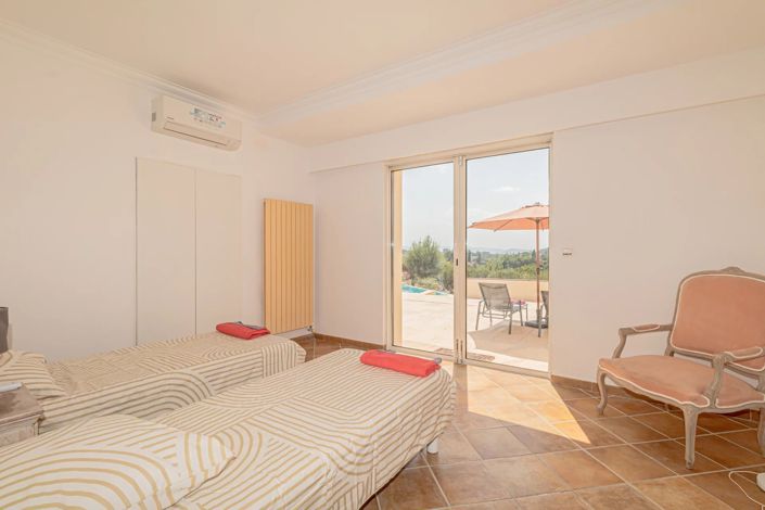 Image No.25-3 Bed House for sale