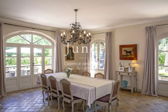 Image No.10-4 Bed House for sale