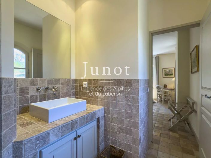 Image No.19-4 Bed House for sale
